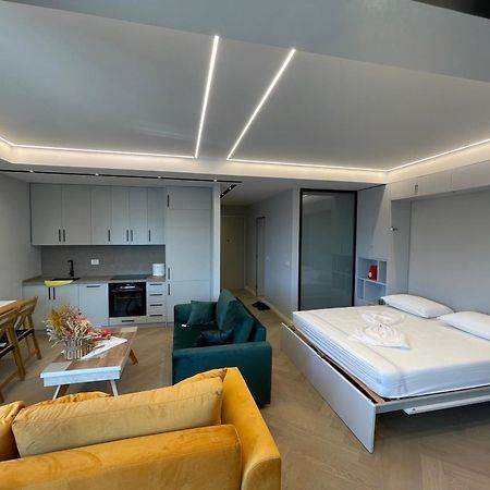 Luxury One Bedroom Apartment Tiranë Luaran gambar