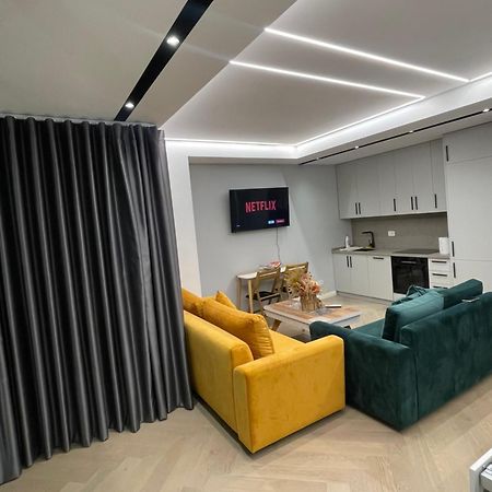 Luxury One Bedroom Apartment Tiranë Luaran gambar